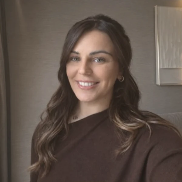 Portrait of Nadine, Co-owner of Belaisy Lounge